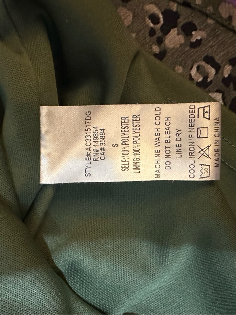 Sadie & Sage Olive Green Cheetah Print Smocked-Waist Long Sleeve Dress - Picture 7 of 10